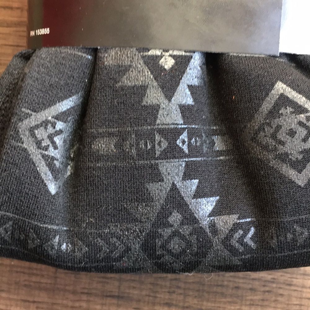 NWT Tahari leggings fleece M/L Aztec - Picture 2 of 4